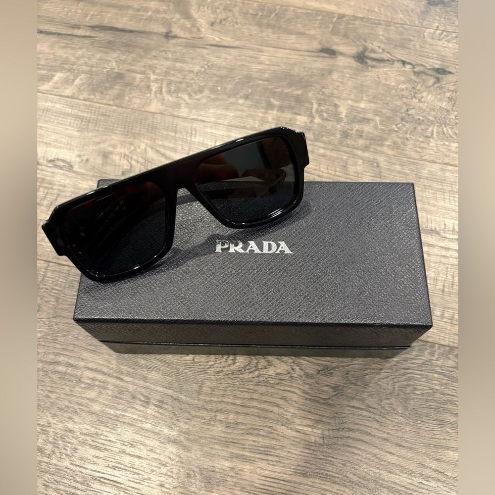 Prada Black and Red Men's Sunglasses - Picture 5 of 7